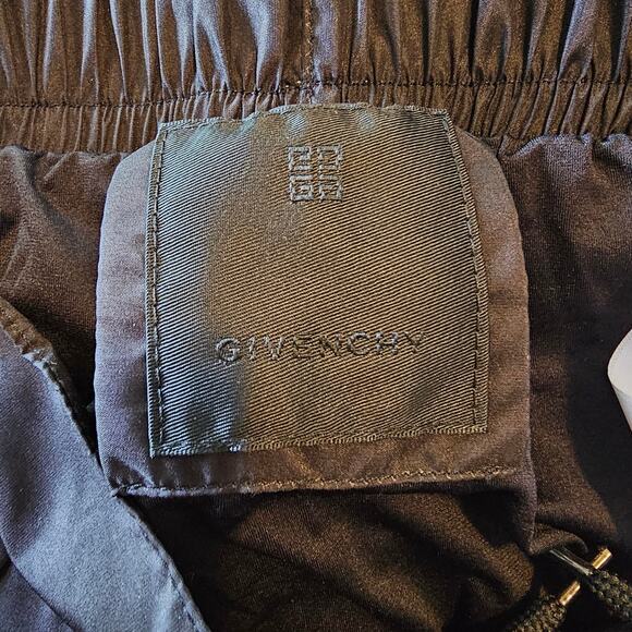 Givenchy Men's 4G Black Jacquard Swim Trunk Shorts Size XS - Picture 4 of 12